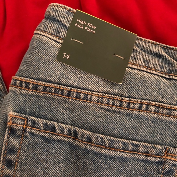 Jeans - Picture 3 of 3